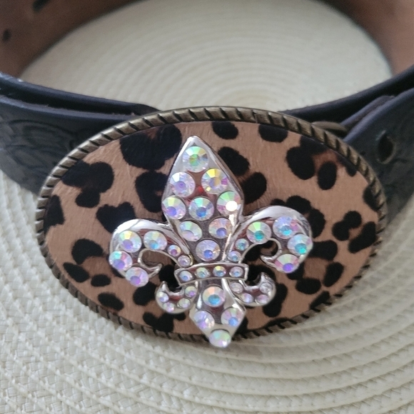 Leather Western Cowgirl Fleur de Lis Buckle Belt Vintage main image 8